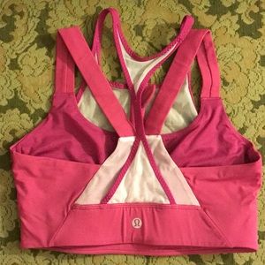 Lululemon sports bra